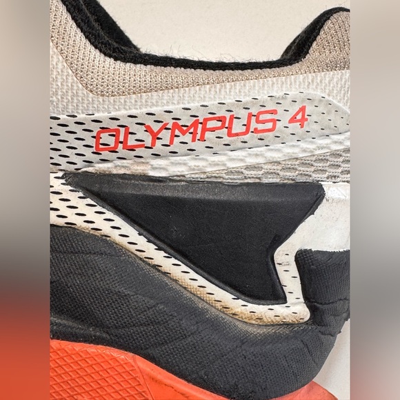 Altra Olympus 4 Womens US Size 9 Running Shoes Black Gaiter Trap Vibram Sneakers - Picture 9 of 13